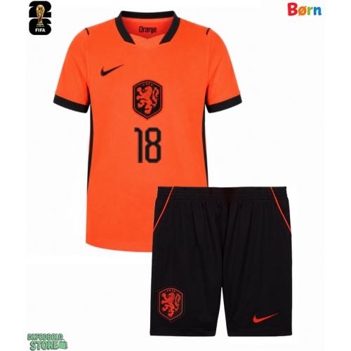 Holland Donyell Malen #18 Replika Babytøj Hjemmebanesæt Børn VM 2026 Kortærmet (+ Korte bukser)